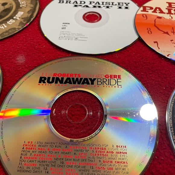 Assorted CD Collection - Picture 6 of 11